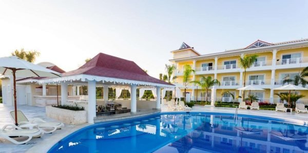 Private Transfer Punta Cana Airport to Bahia P. Bouganville
